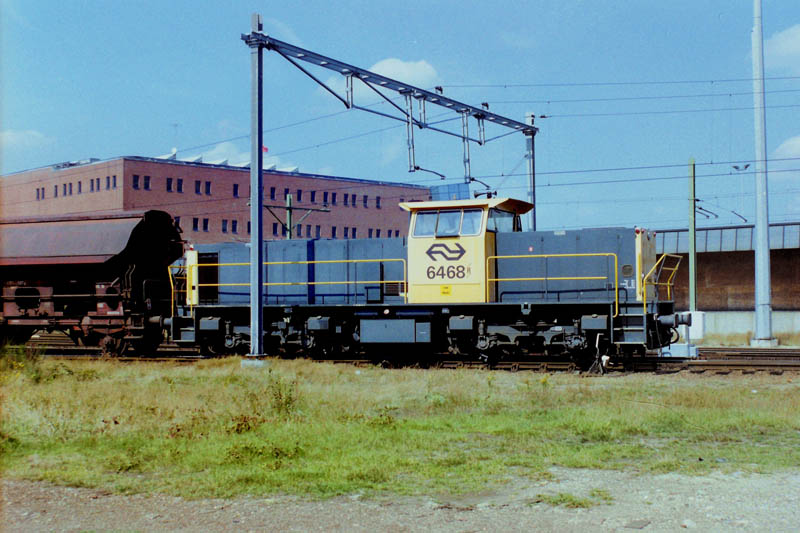 2000-08-xx_023