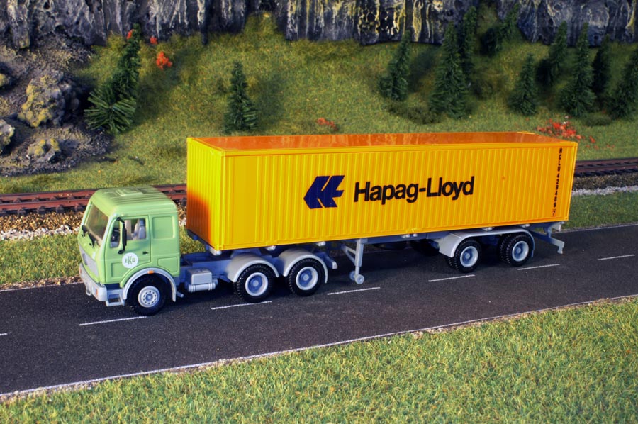 MB NG 73-40 HapagLloyd or